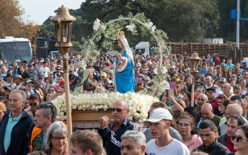 Romaria a PÃ© em honra a Nossa Senhora de Caravaggio, em Canela