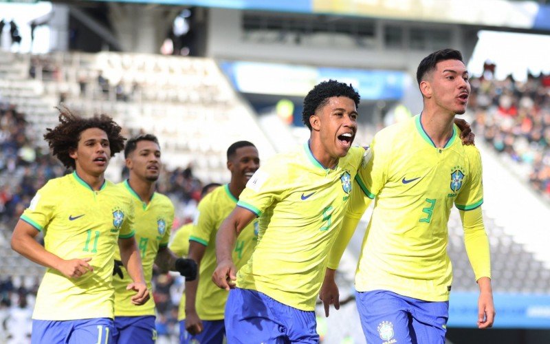 Brasil venceu a Nigéria por 2 a 0