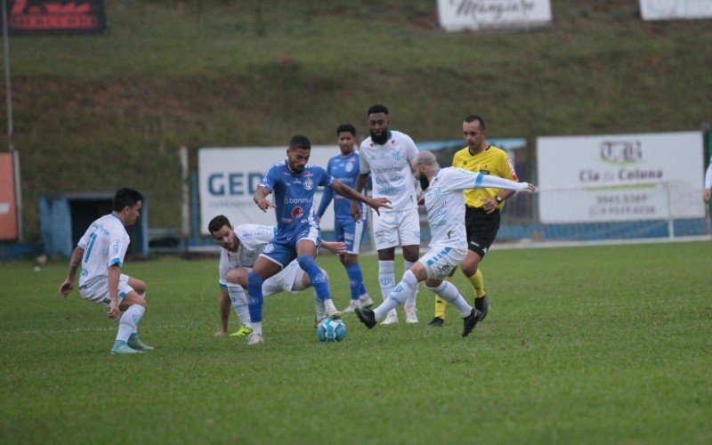 Aimoré e Novo Hamburgo se enfrentaram em uma competição nacional pela primeira vez | abc+