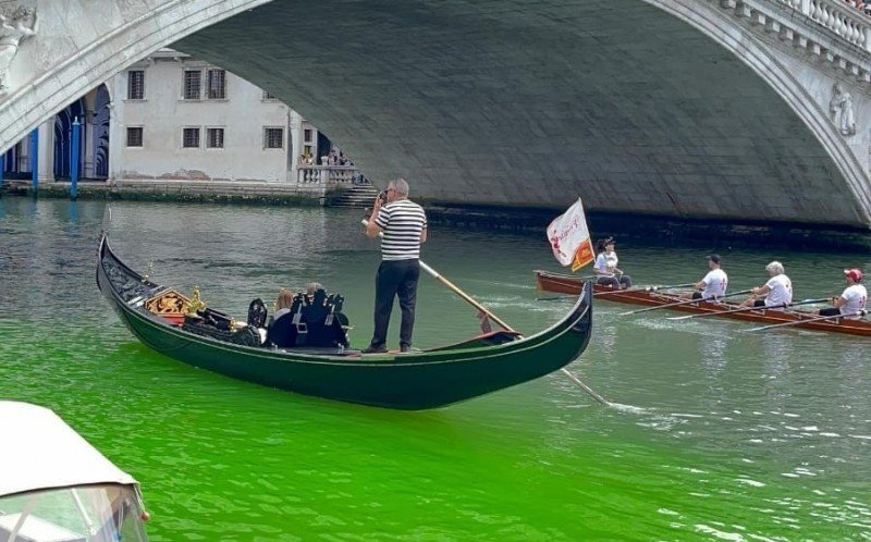Brasileira na Itália conta como ficou o canal de Veneza: "Verde marca-texto"; veja fotos