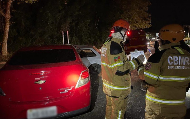 Homem morreu em colisÃ£o frontal entre dois carros em Dois IrmÃ£os