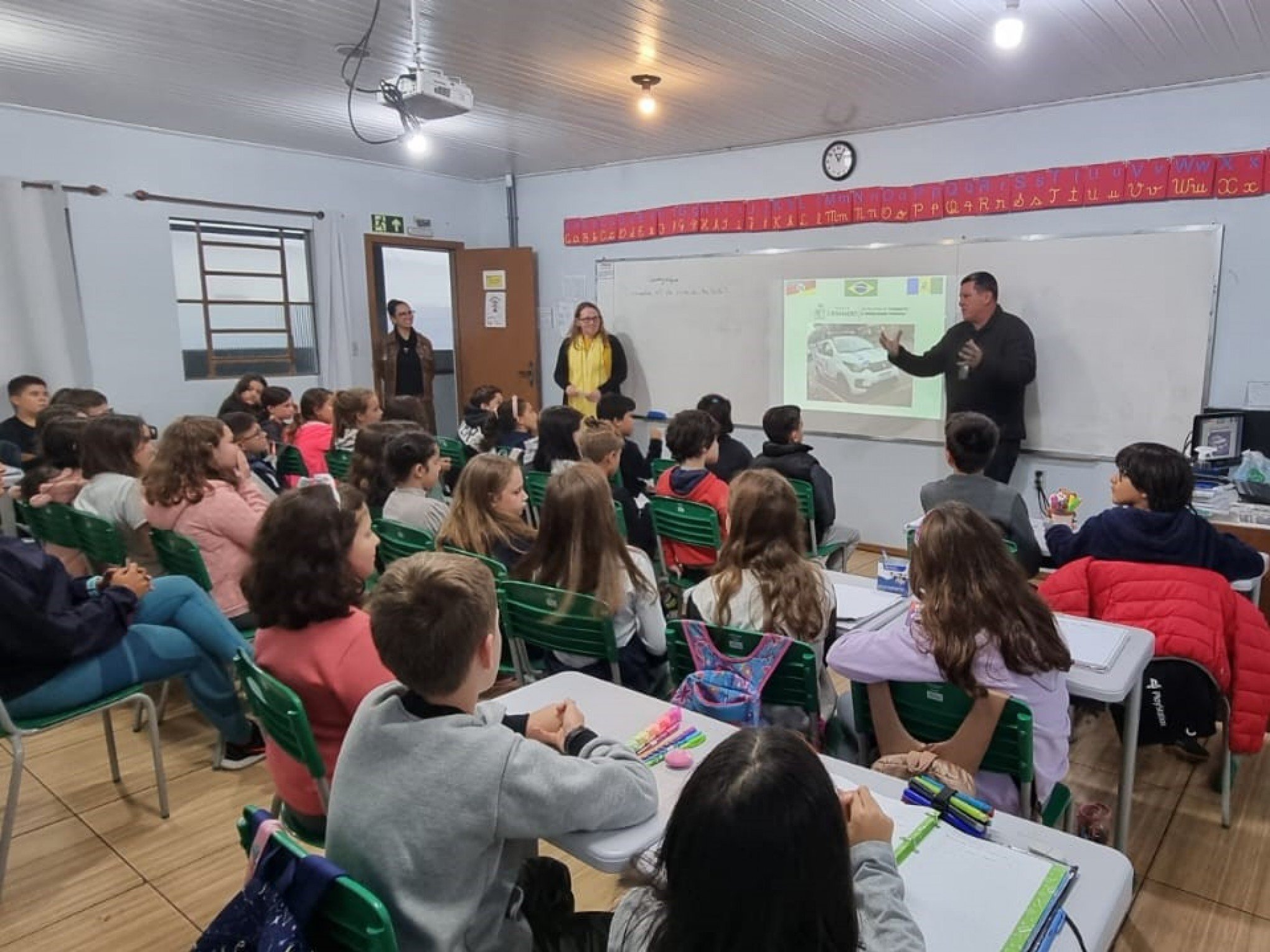 Mais de 1,9 mil alunos recebem palestras do projeto Escolas Mais Seguras em Gramado