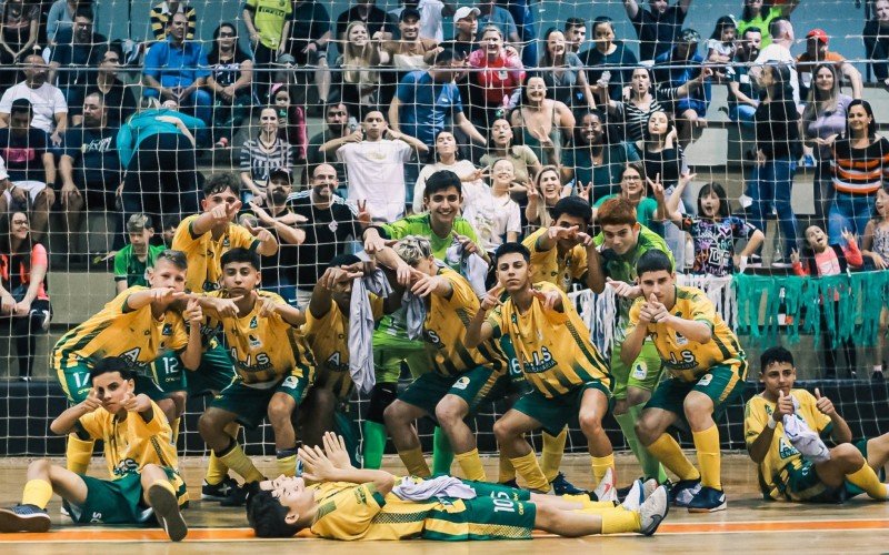 Equipe sub-15 do Cepe está invicta na competição