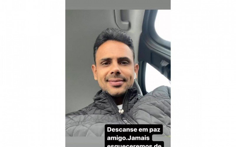 Um dos amigos publicou homenagem a Melo nos stories do Instagram | abc+