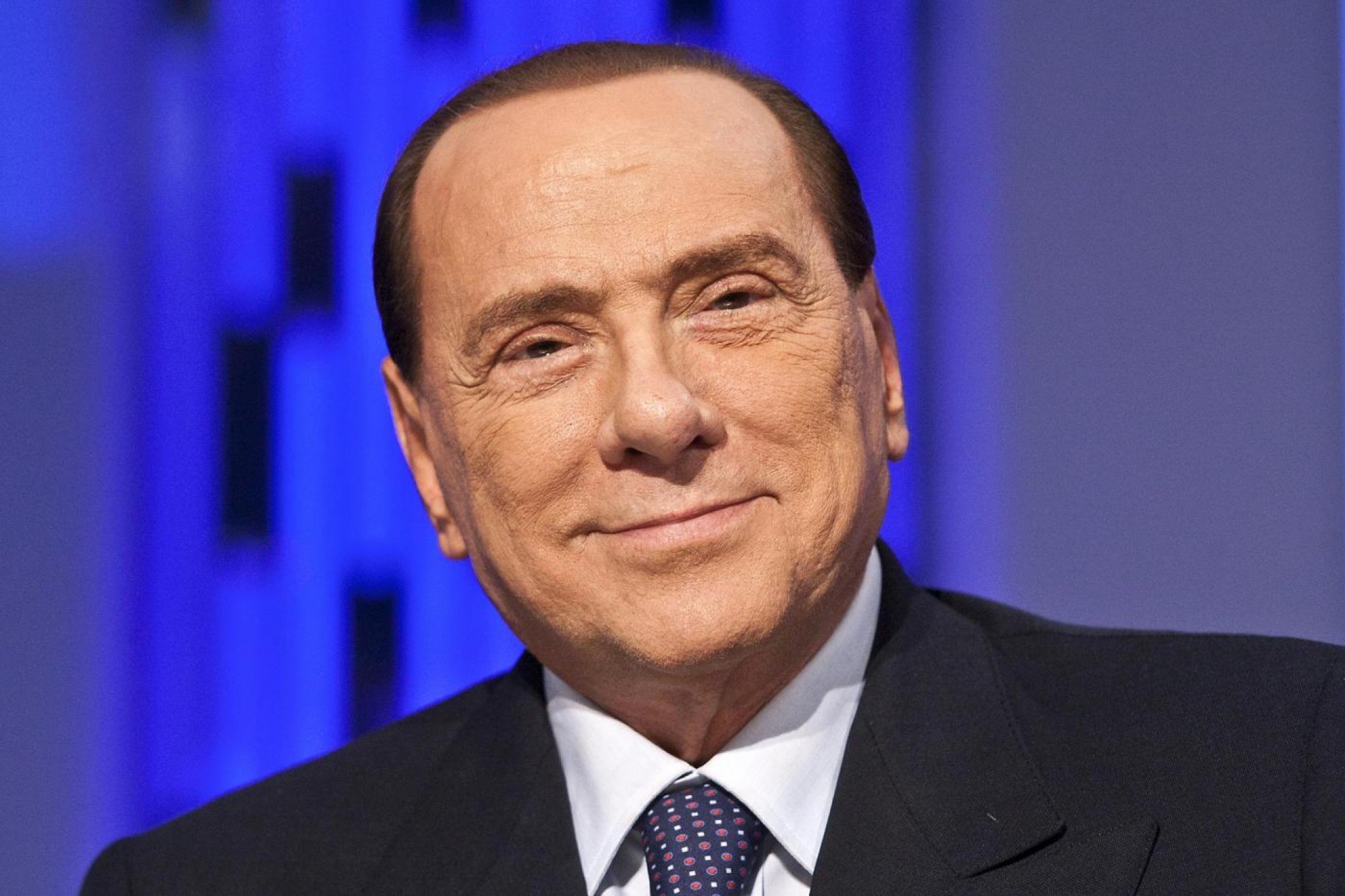 SILVIO BERLUSCONI: Morre o empresário bilionário e ex-primeiro-ministro da Itália