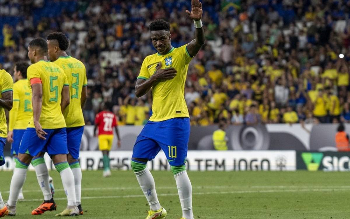 Seleção brasileira perde para Letônia em jogo decisivo e está
