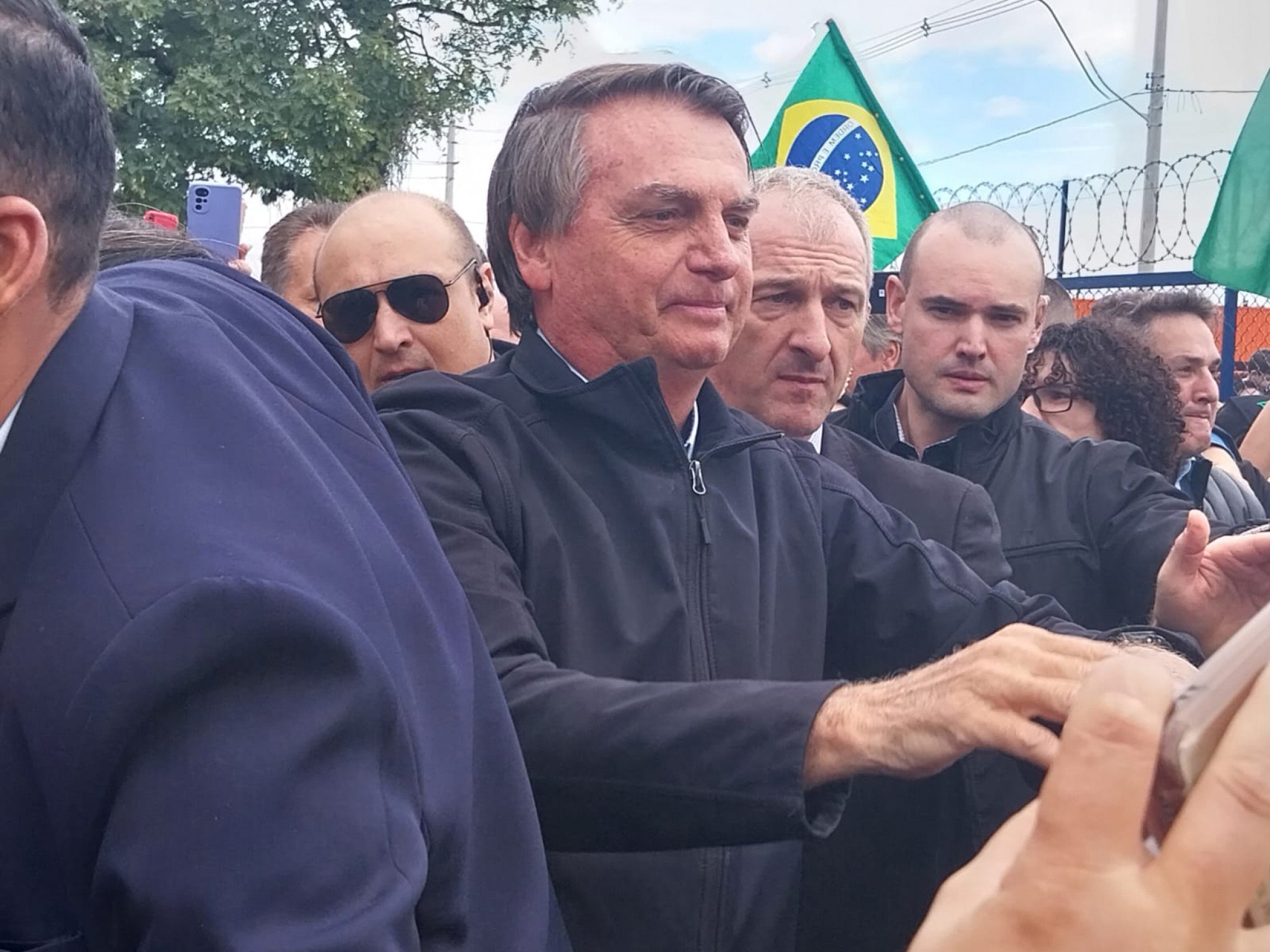 Saiba por que o ex-presidente Jair Bolsonaro optou por permanecer em silêncio no depoimento à PF