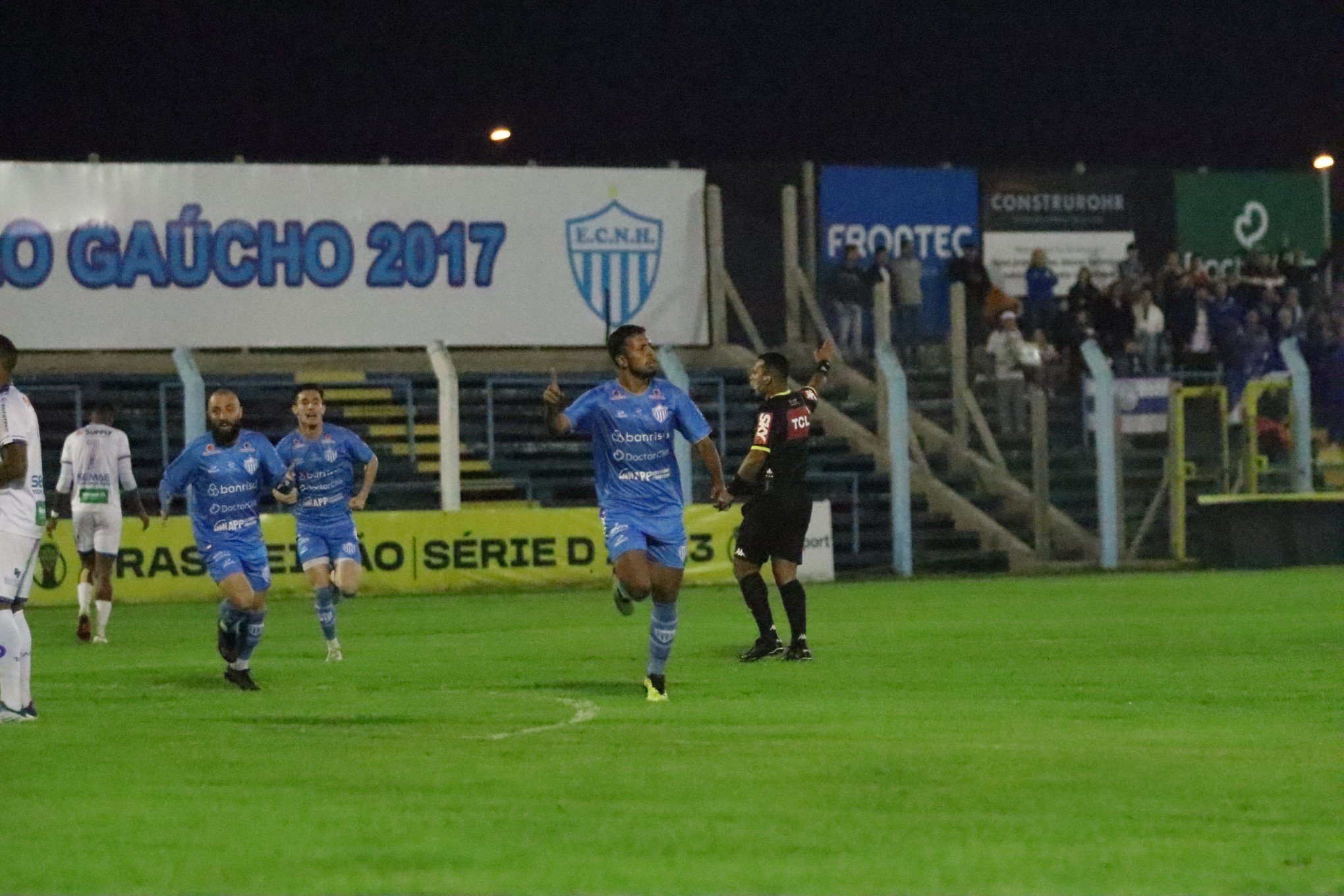Novo Hamburgo faz promoção para enfrentar o Aimoré no Clássico do Vale