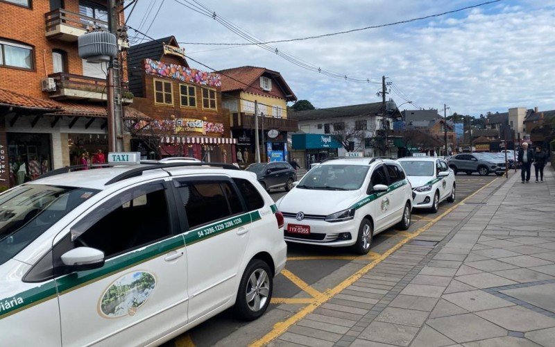 Táxis no Centro de Gramado