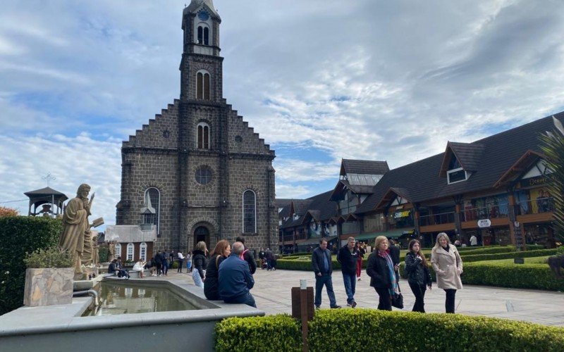 Quermesse ocorrerá na Rua Pedro Benetti, ao lado da Igreja São Pedro