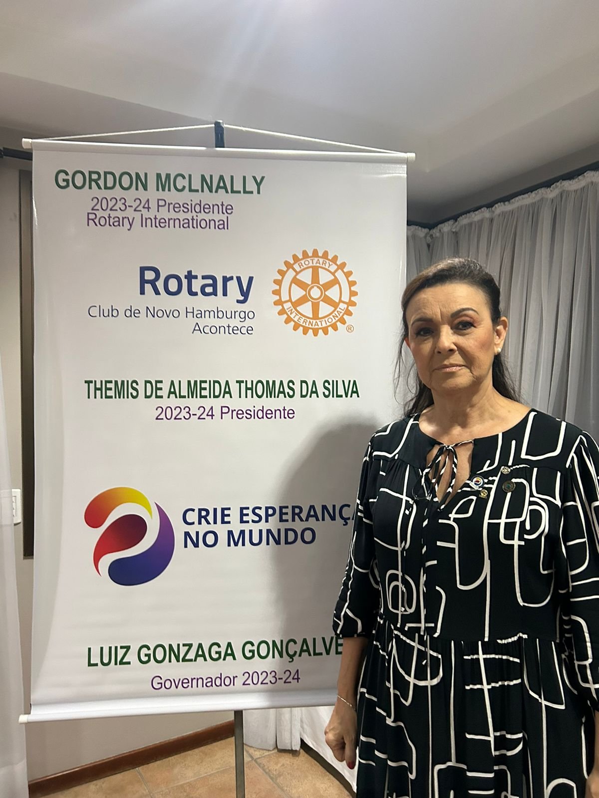 Themis Thomas assume a presidência do Rotary Club de Novo Hamburgo Acontece