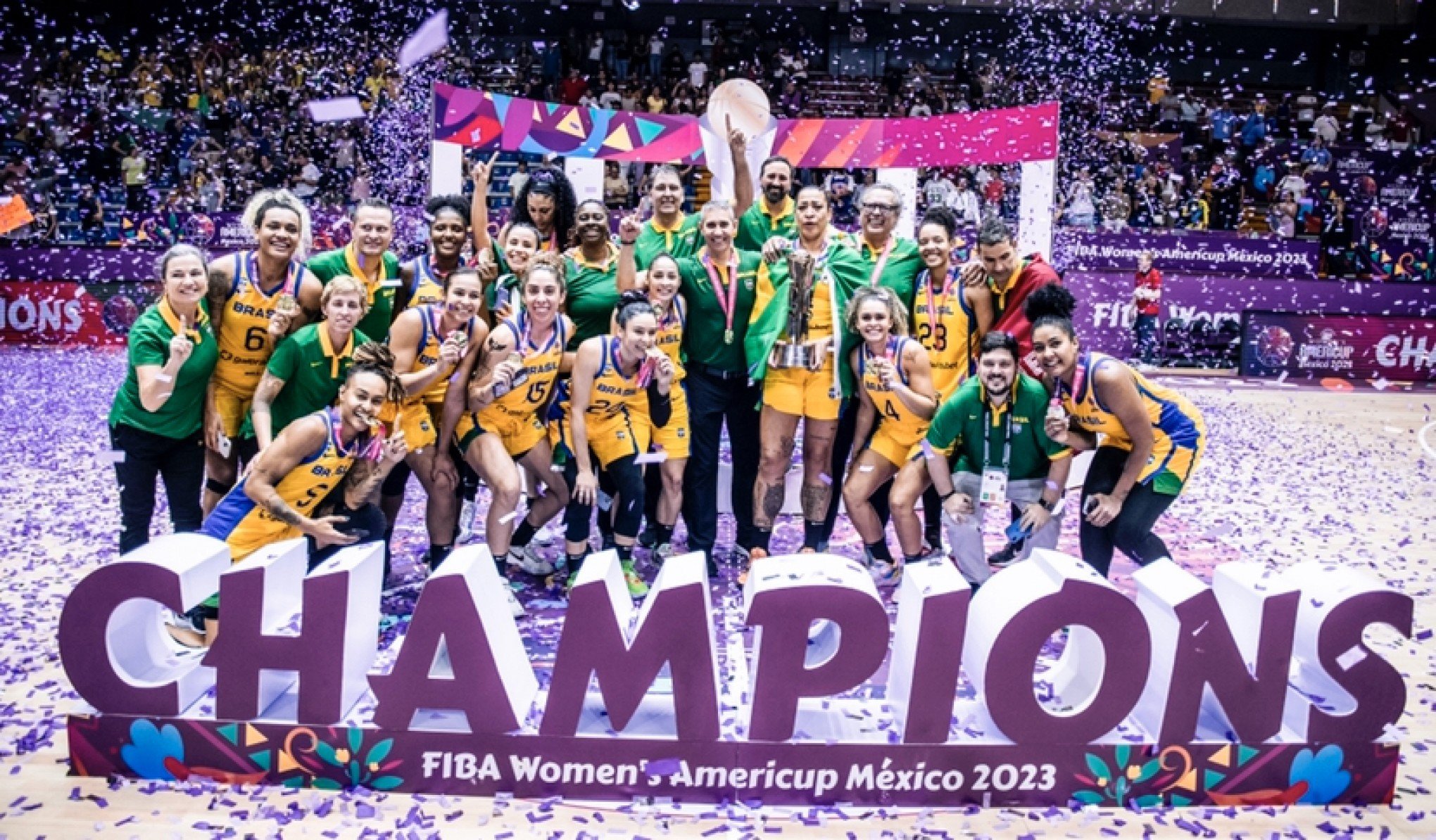 Brasil vence EUA e é campeão invicto da Copa América de Basquete Feminino