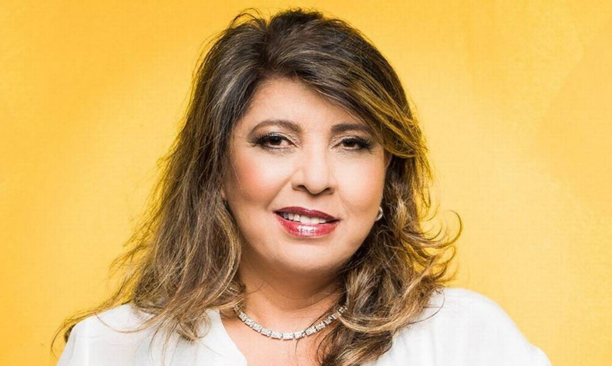 PERIGOSA E LINDA: Roberta Miranda canta sucesso de banda gaúcha em programa da TV Globo