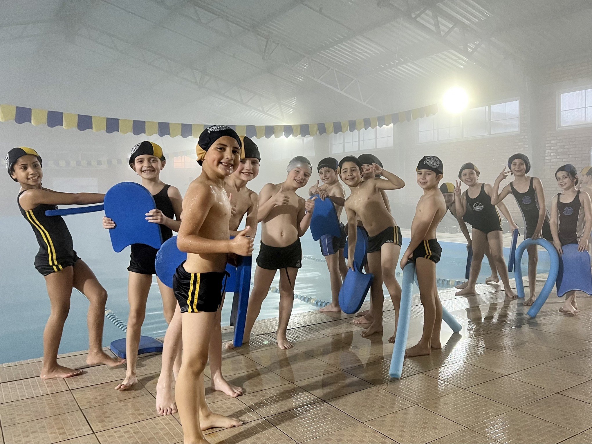 Com turno integral, Escola Neusa Mari Pacheco, o Ciep de Canelas, oferece atividades na piscina | Jornal NH