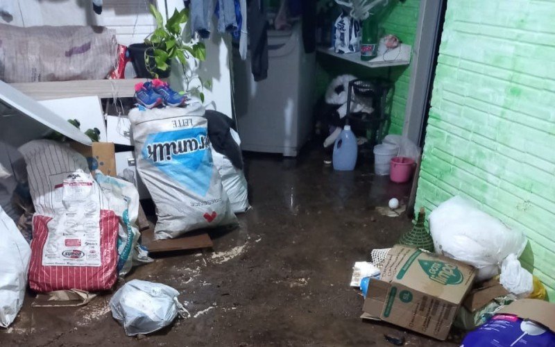 Chuva e ventos fortes em Canela pela passagem do ciclone trouxeram transtornos