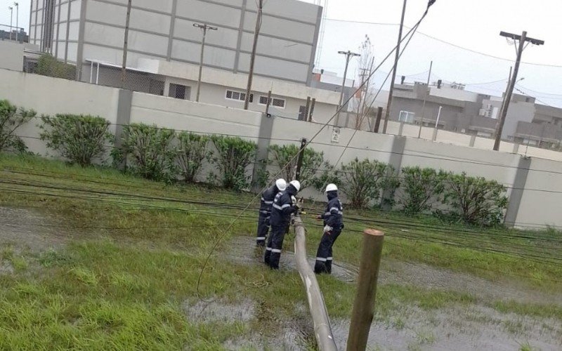 Equipes trabalham para o reestabelecimento de energia | Jornal NH