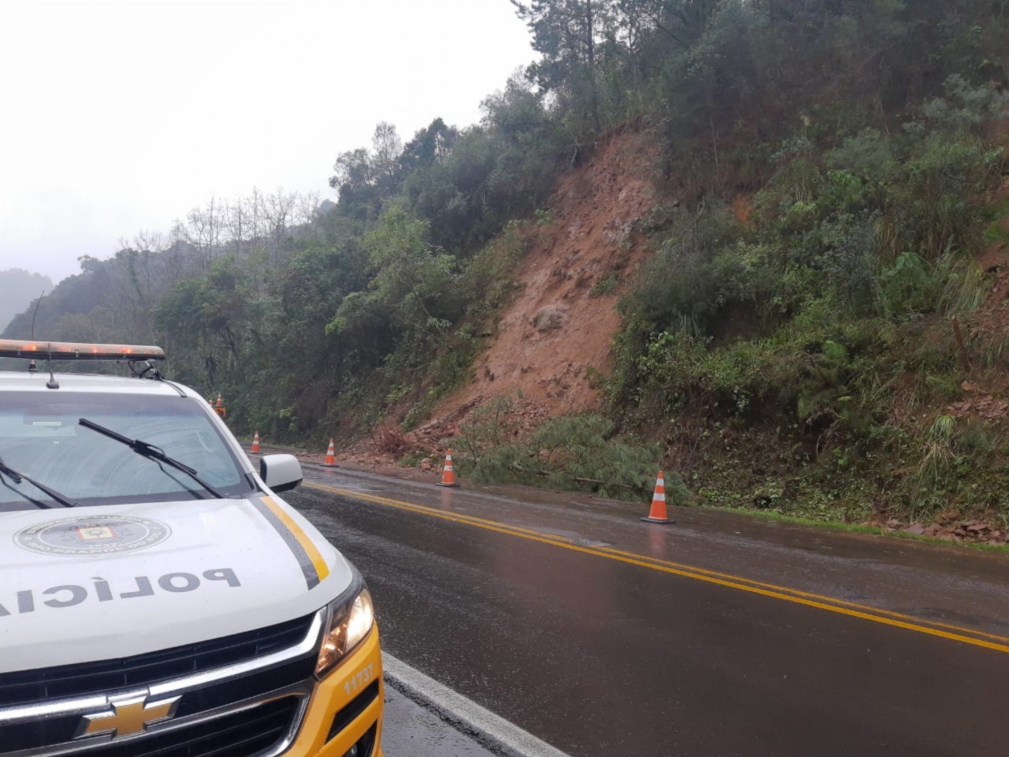 CICLONE: Onde há bloqueios em rodovias estaduais e federais do RS