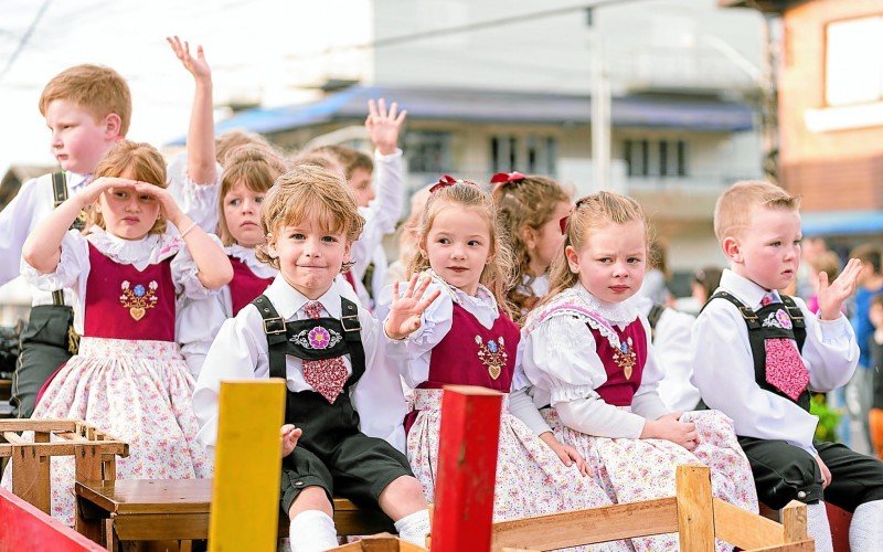 Desfile alusivo ao início do Bicentenário da Imigração Alemã será no dia 22 | Jornal NH