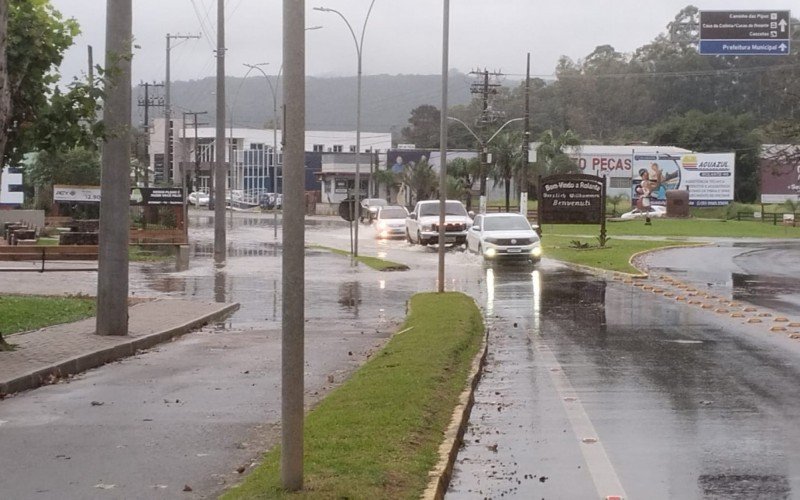 Entrada de Rolante em meia pista | Jornal NH