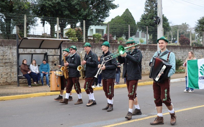 34Âª Kolonistenfest celebra a agricultura e leva tradiÃ§Ã£o para as ruas de Ivoti