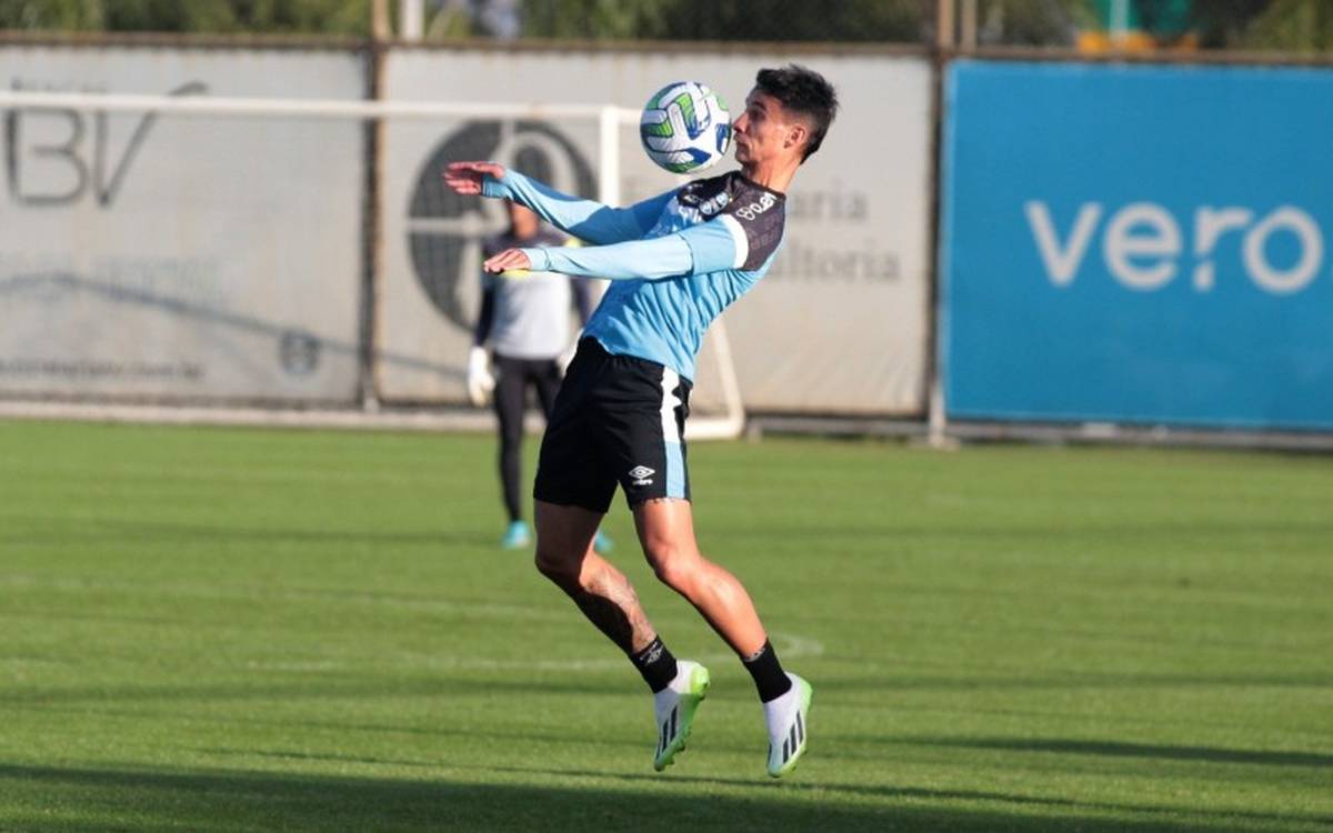 Grêmio vence o Novo Hamburgo em jogo-treino no CT Luiz Carvalho