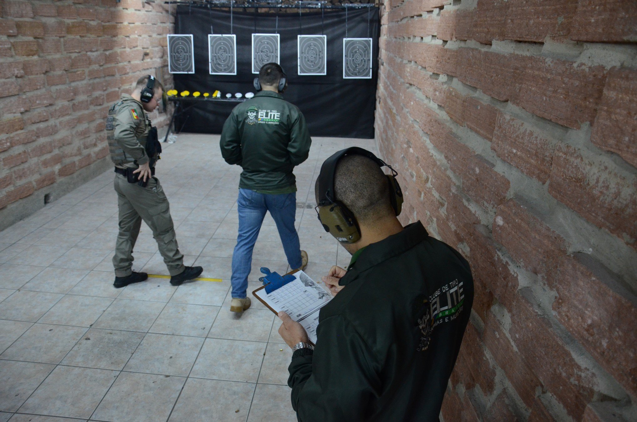 Batalhão de Polícia Militar promove competição de tiro