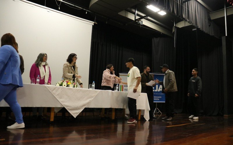 Formatura EJA Ensino Fundamental Novo Hamburgo