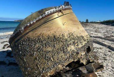 MISTÉRIO SOLUCIONADO! OVNI encontrado em praia na Austrália é identificado