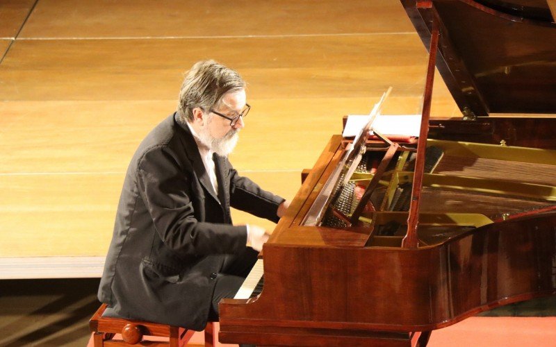 Pianista gaÃºcho, Rodolfo Wulfhorst