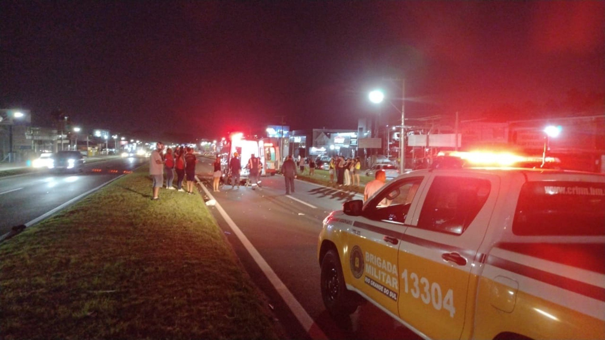 Colisão entre bicicleta e motocicleta deixa feridos na RS-239, em Sapiranga
