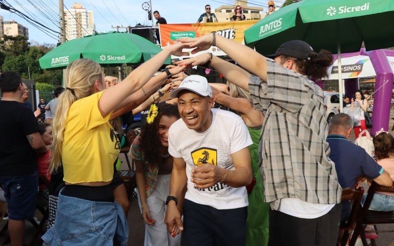 DanÃ§a da quadrilha colocou todo mundo para brincar 