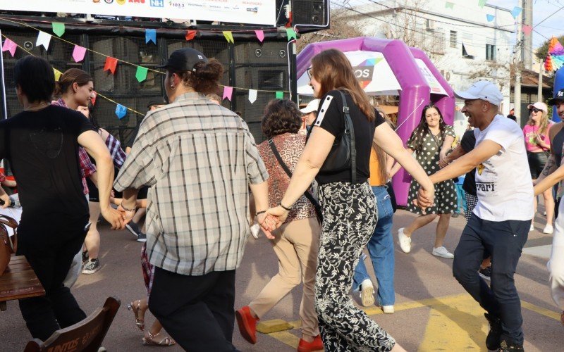 Agite NH levou diversÃ£o para o bairro Vila Rosa