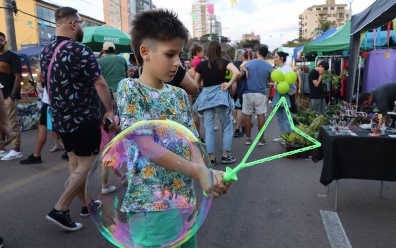 Felipe Ramm, 7, aproveitou as brincadeiras