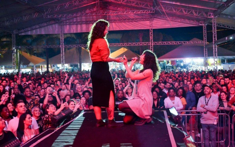 Luisa Gonçalves subiu ao palco principal e declarou o seu amor à Amanda Flóis