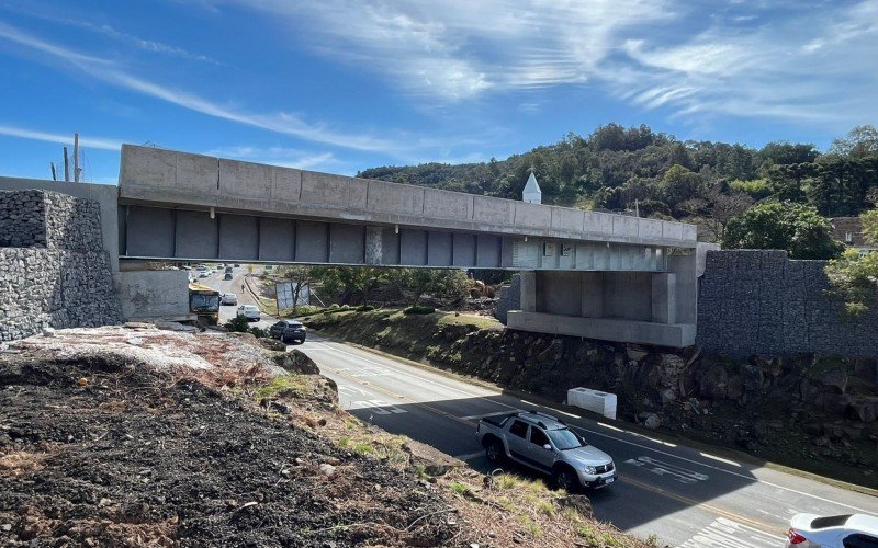 ConstruÃ§Ã£o do viaduto na RS-115, em Gramado