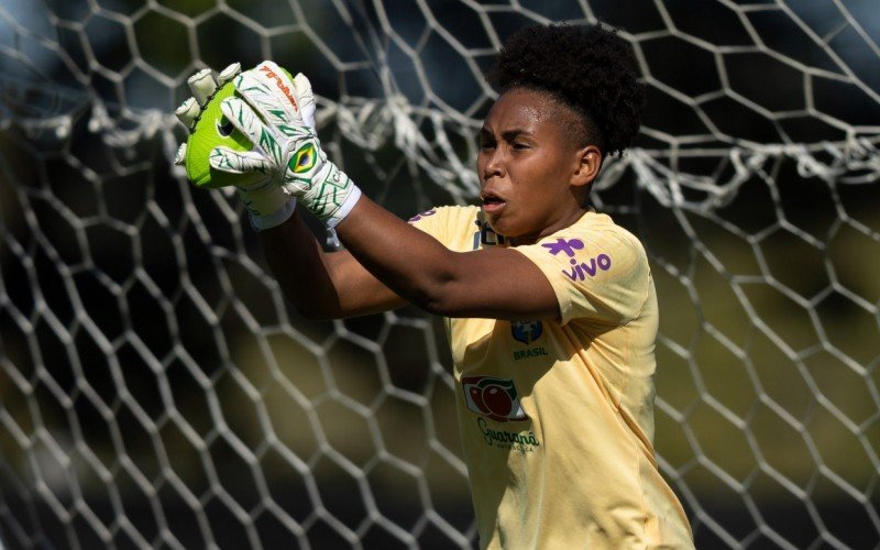 Camila, goleira da Seleção, está em sua quinta Copa do Mundo | Jornal NH