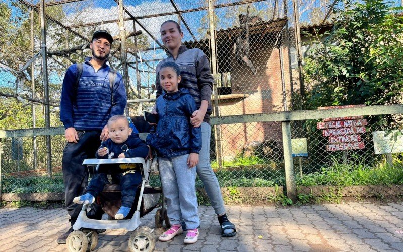 Gustavo, Aline , Cassiano e Vanessa vieram de Alvorada passear no parque  