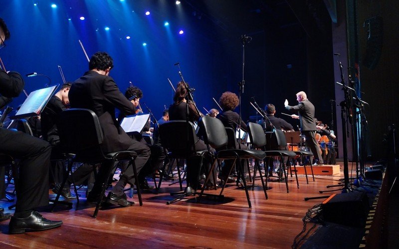 Concerto de encerramento foi executado pela orquestra sinfÃ´nica do I Femusik em Novo Hamburgo