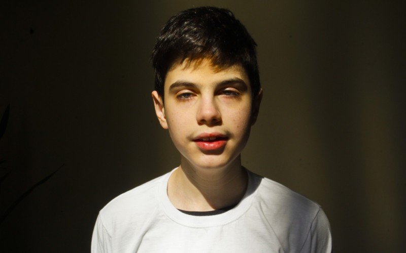 Ex-The Voice Kids, Artur sobe ao palco no dia do aniversário de 13 anos, na sexta, dia 4, às 20 horas