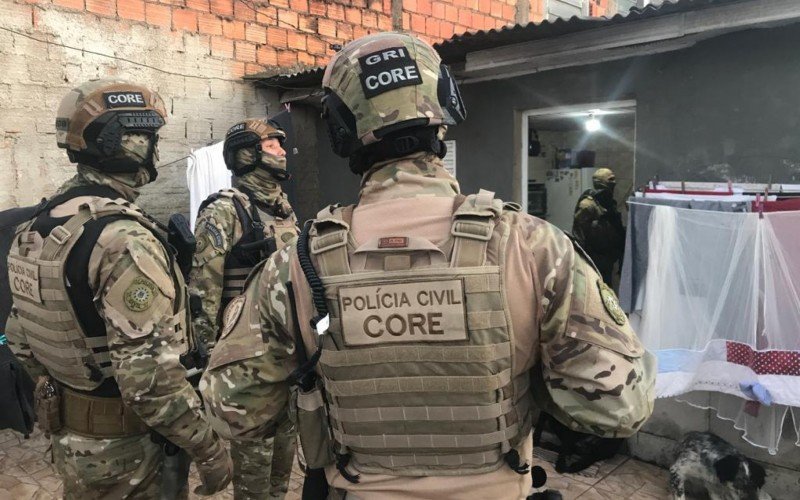 Seis sÃ£o presos em investigaÃ§Ã£o de tentativa de homicÃ­dio contra policiais e assassinatos no RS