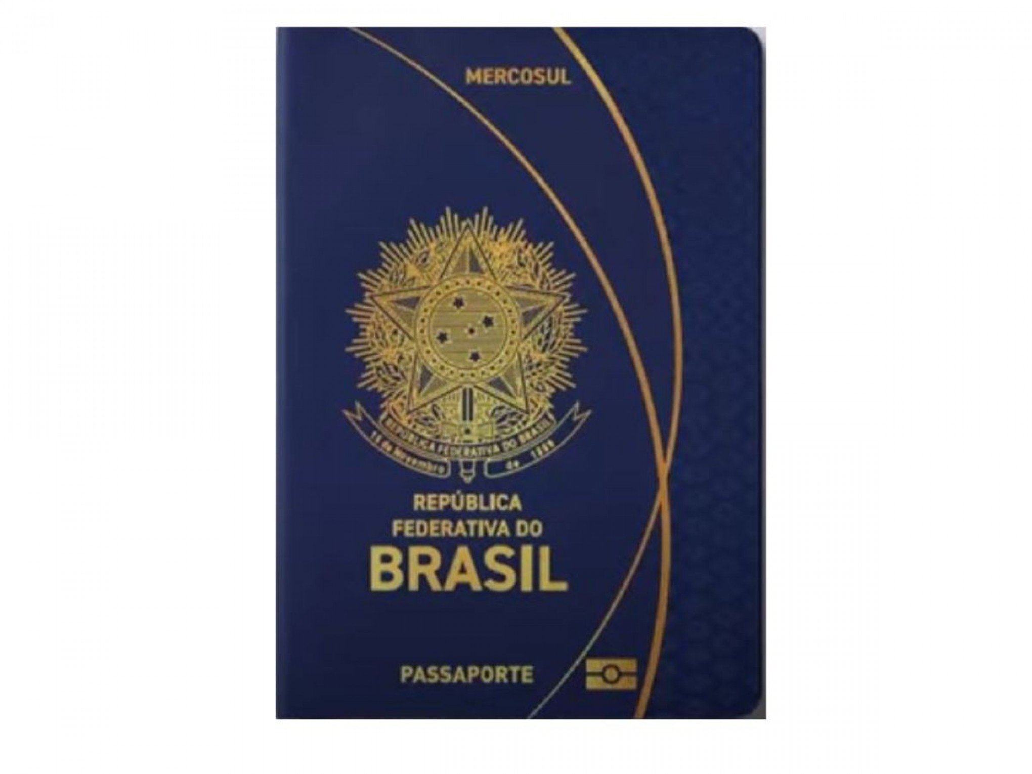 Novo passaporte brasileiro tem atraso de quase um ano: quando vai mudar o formato?