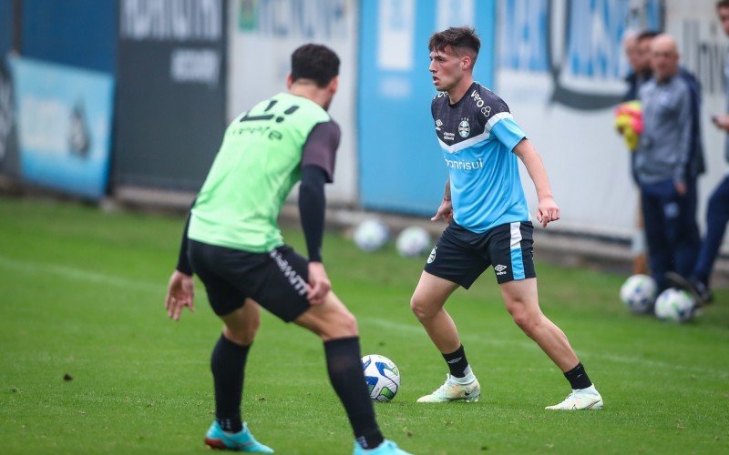 Lucas Besozzi marcou os dois gols do jogo-treino | Jornal NH