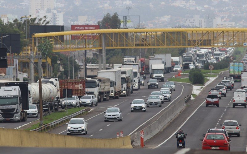 Obras na Scharlau causam congestionamento na BR-116 | Jornal NH