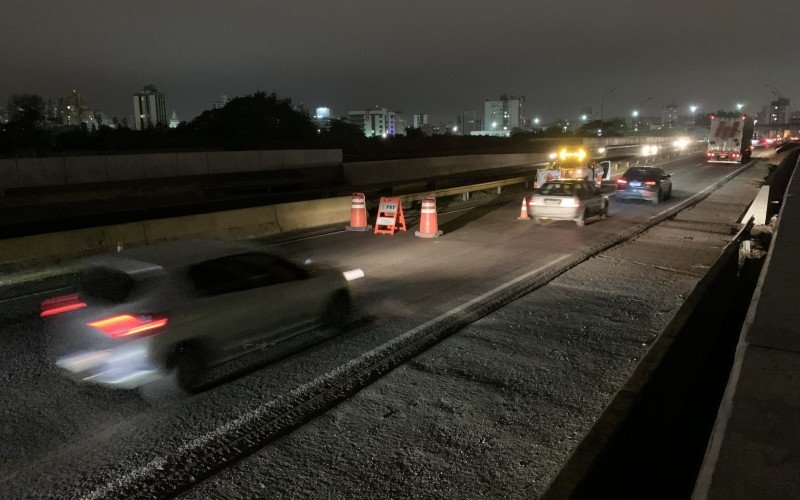 BR-116 tem bloqueio parcial no sentido interior-capital, na ponte do Rio dos Sinos | Jornal NH