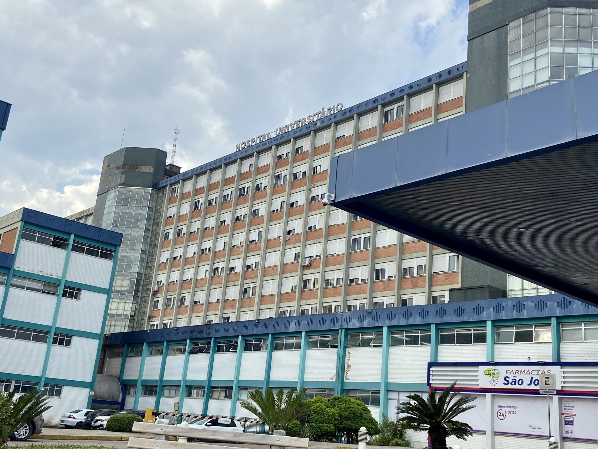 Homem é morto a tiros em frente ao Hospital Universitário de Canoas