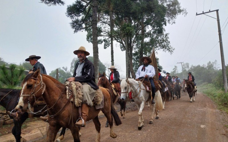 Cavalarianos saÃ­ram de Santa Maria do Herval no sÃ¡bado e chegam em Lindolfo Collor no domingo