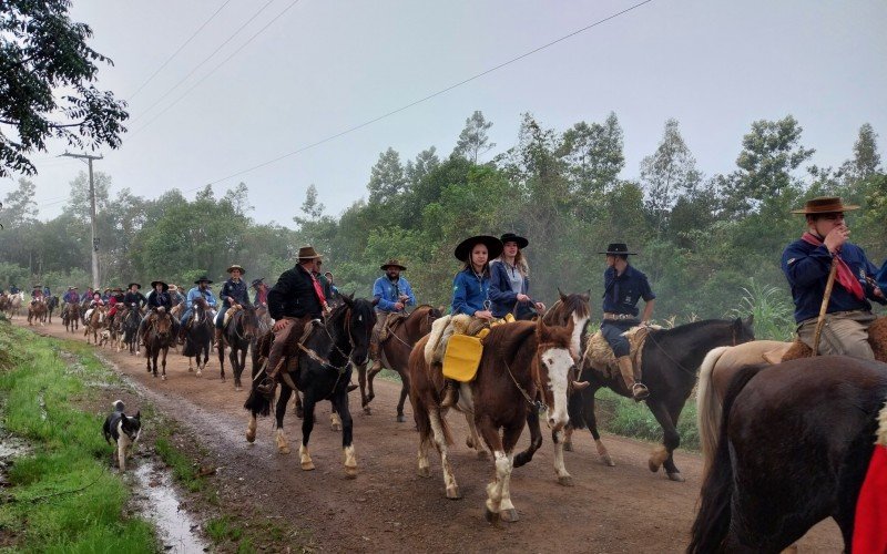 Cavalarianos saÃ­ram de Santa Maria do Herval no sÃ¡bado e chegam em Lindolfo Collor no domingo