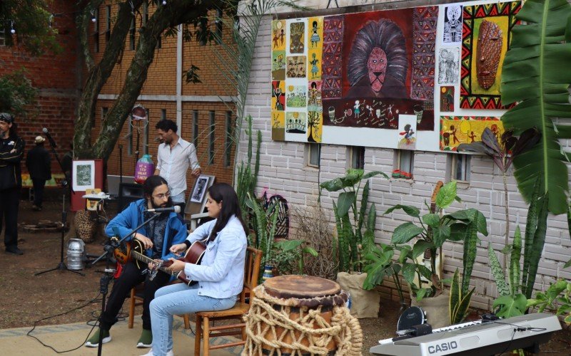 SÃ¡bado (5) foi de Piquenique Cultural na na praÃ§a Heitor Villa-Lobos