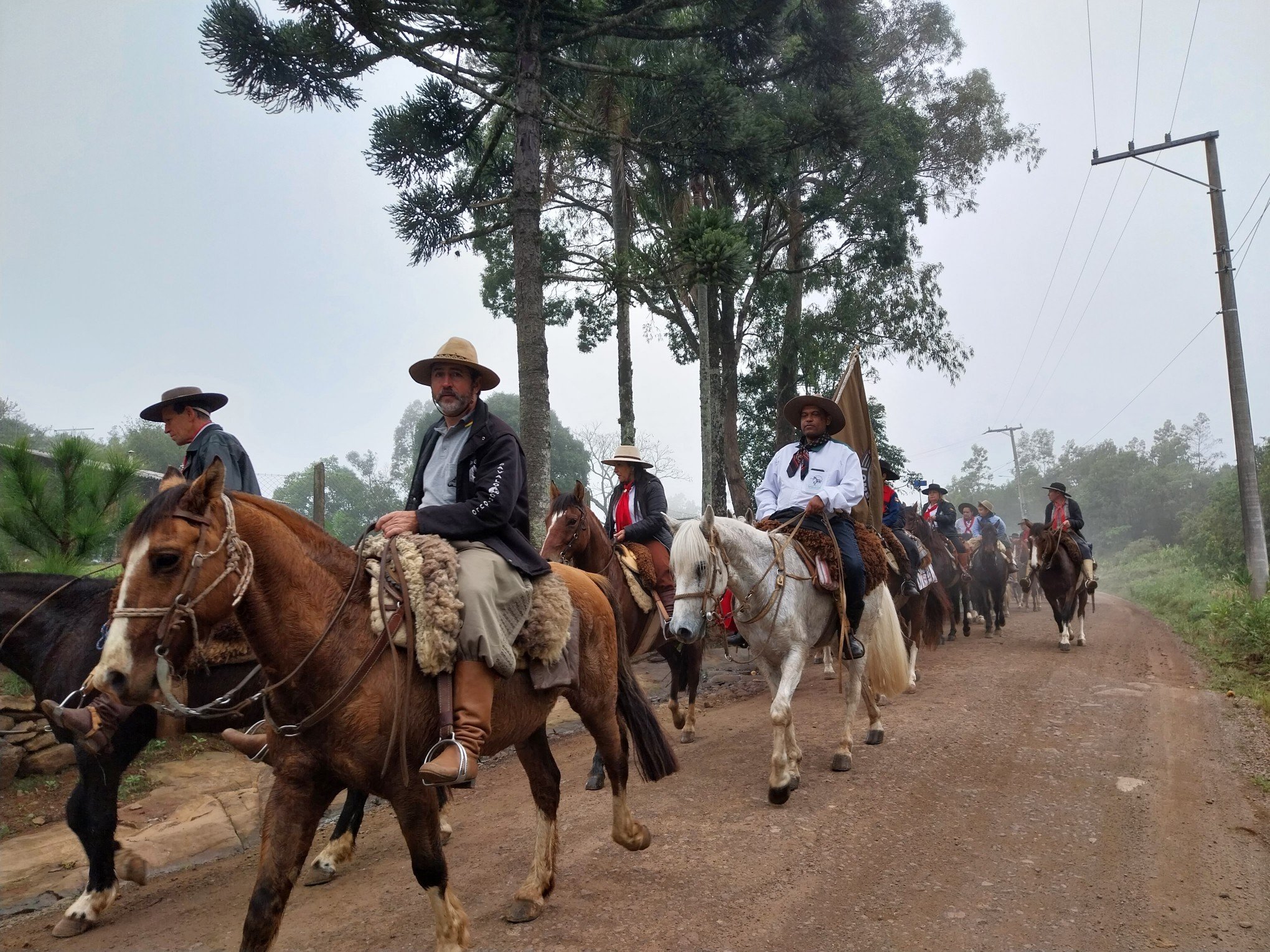 Cavalgada Minuano reúne 150 cavalarianos em cidades da região; veja fotos