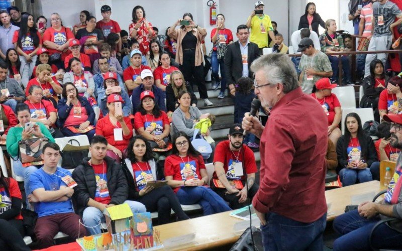 1º Congresso do Movimento Nacional de Luta pela Moradia ocorreu na Câmara de Vereadores leopoldense 